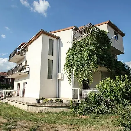 Apartments&room Babic