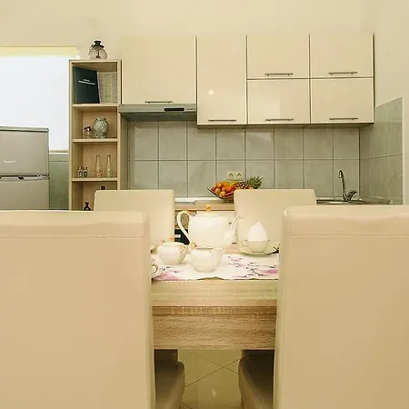 Apartments&room Babic Guest house