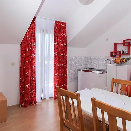 Apartments&room Babic 3* Kaštela